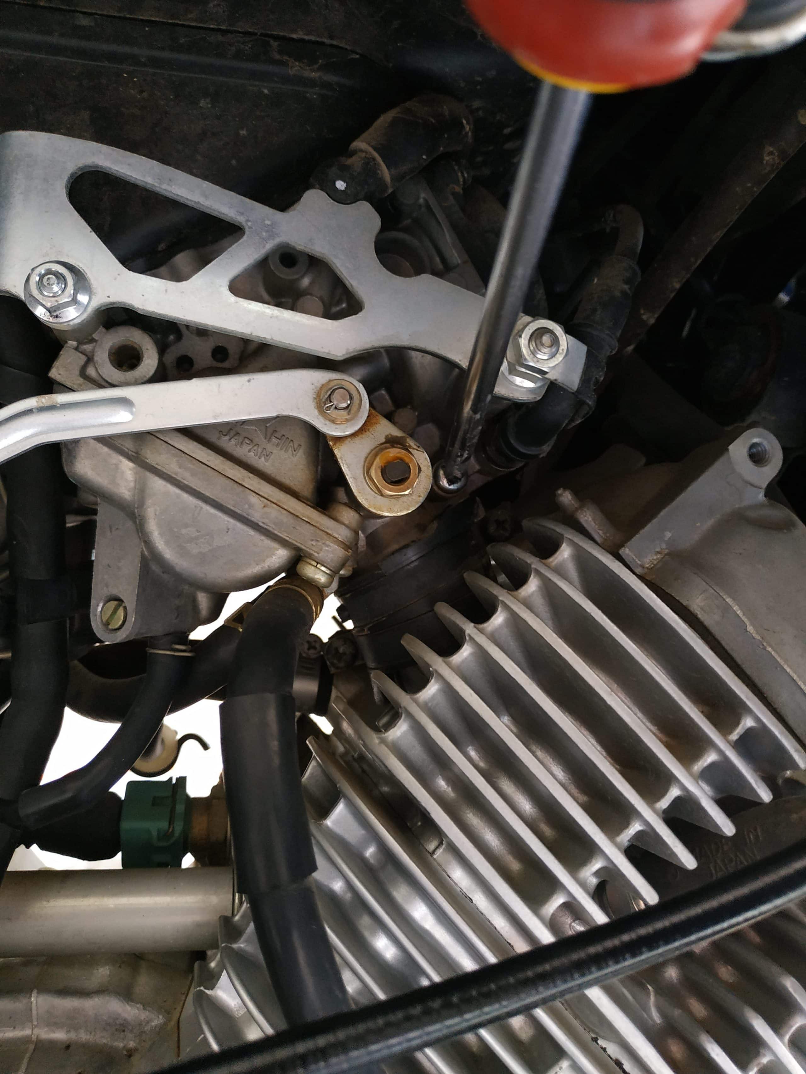 dépressiomètre synchronisation carburateurs